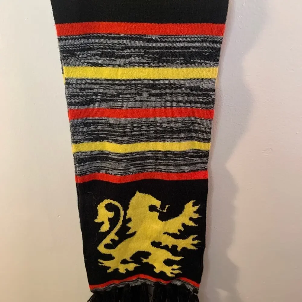 HARRY POTTER Unisex Knit “Gryffindor” Scarf